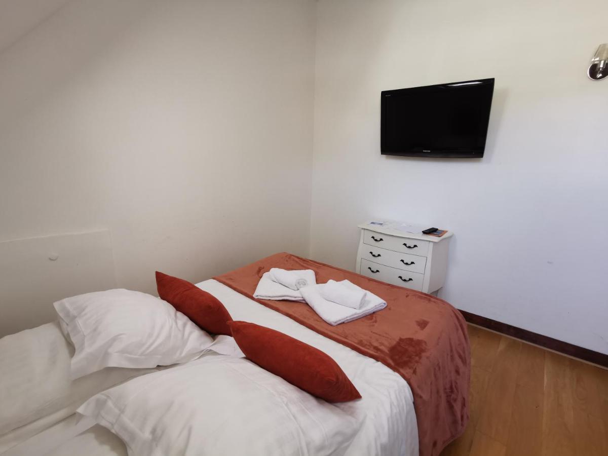 אטרטאט Hotel La Residence Manoir De La Salamandre מראה חיצוני תמונה