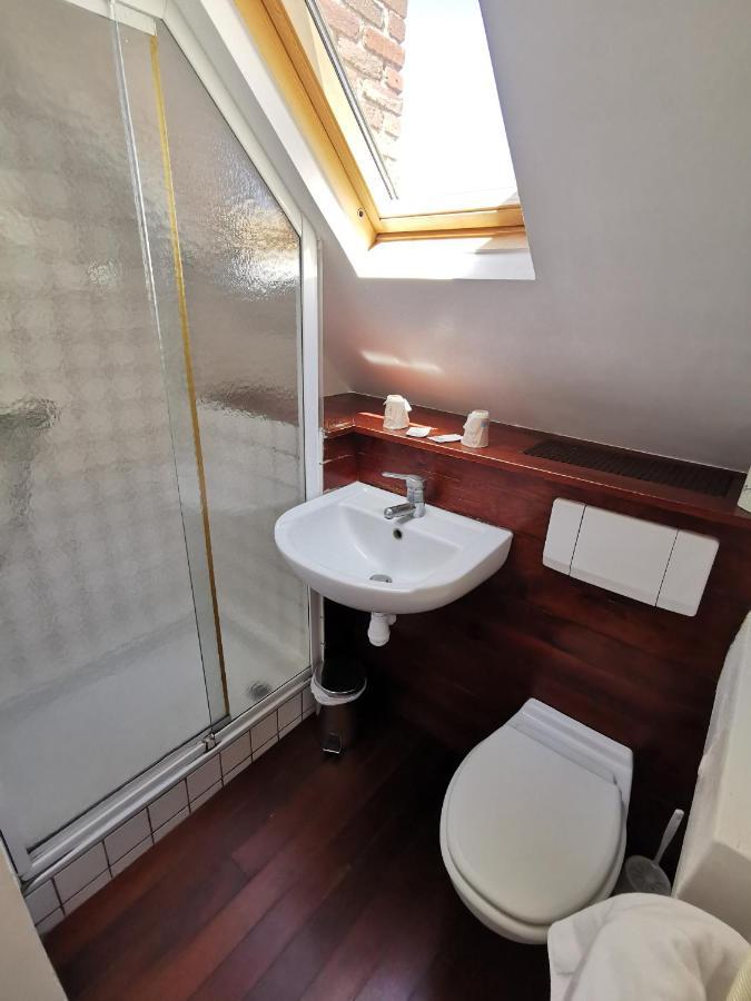 אטרטאט Hotel La Residence Manoir De La Salamandre מראה חיצוני תמונה