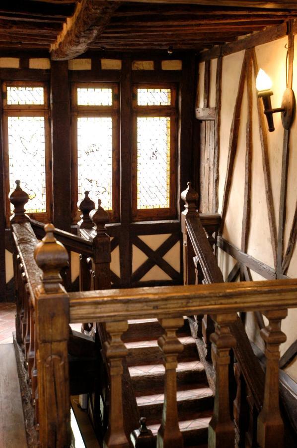 אטרטאט Hotel La Residence Manoir De La Salamandre מראה חיצוני תמונה